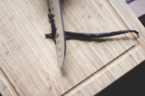 The Everyday Chef and Wife : DIY Homemade Vanilla Extract